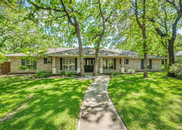 Property at 42 Highview Cir, Denton, TX 76205, 4 beds, 3 baths