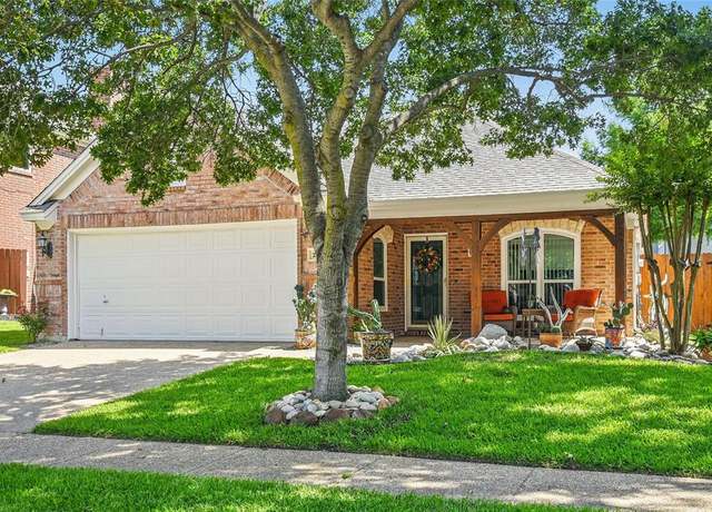 Property at 2445 Aberdeen Dr, Bedford, TX 76021, 3 beds, 2 baths
