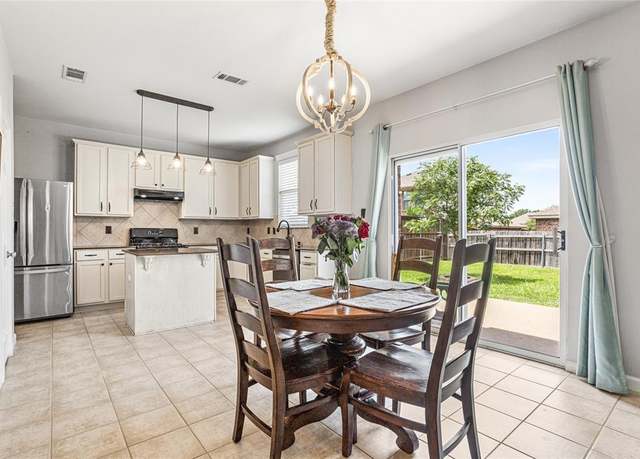 Property at 485 Hunters Ridge Dr, Melissa, TX 75454, 3 beds, 2.5 baths