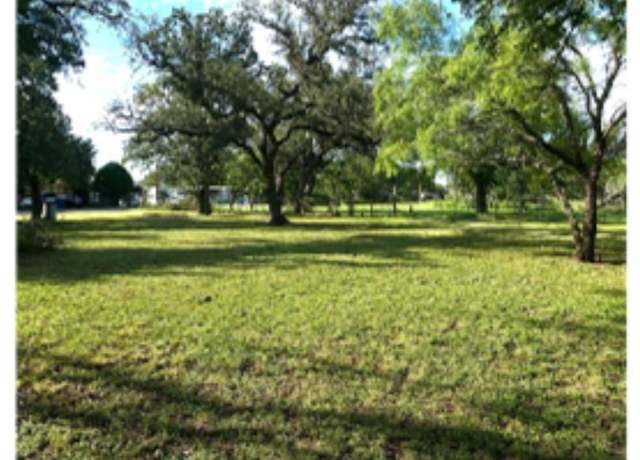 Property at 2908 Avenue D, Brownwood, TX 76801