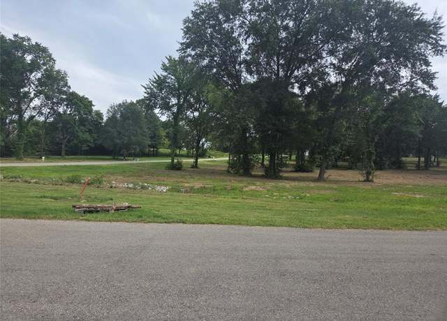 Property at 651 Calmwater Ct, Mabank, TX 75143