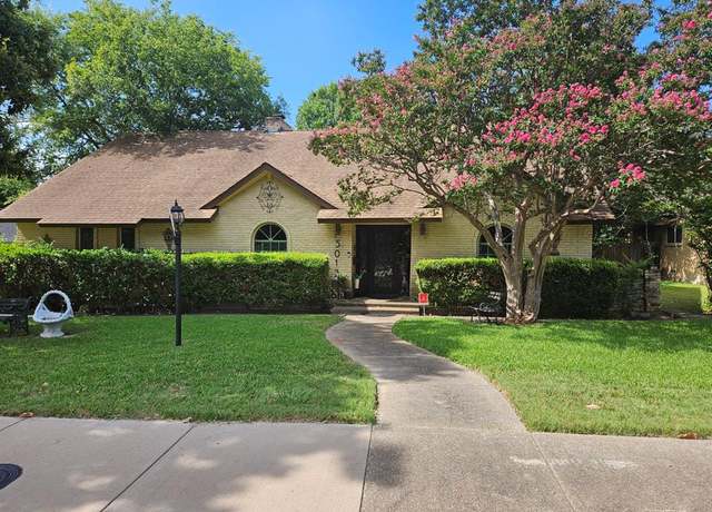 Property at 5012 Everglade Rd, Dallas, TX 75227, 5 beds, 2.5 baths