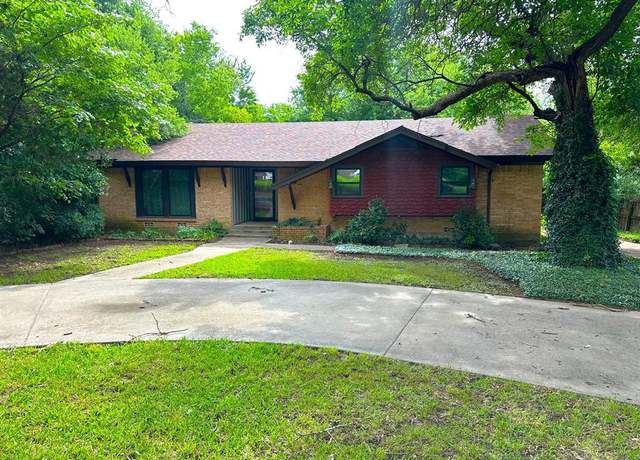 Property at 2713 Yorkshire Dr, Sherman, TX 75092, 4 beds, 3 baths
