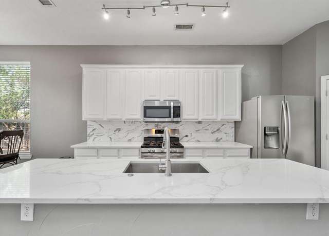 Property at 1621 Fir Harbor Ct, Allen, TX 75002, 3 beds, 2.5 baths