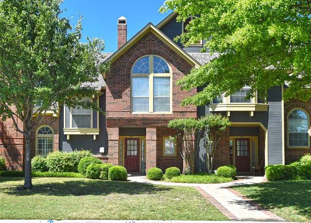 Property at 148 Cobblestone Row, Denton, TX 76207, 3 beds, 2.5 baths