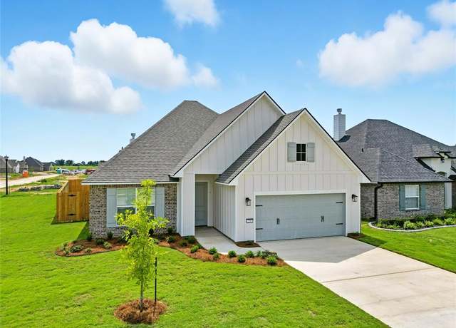 Property at 230 Marsh Bayou Drive Dr, Bossier City, LA 71112, 4 beds, 2 baths