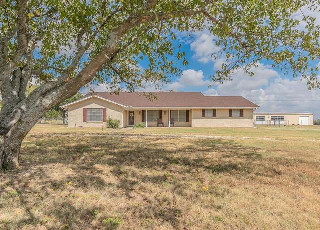 Property at 5108 Woodard Ave, Cleburne, TX 76033, 3 beds, 2 baths