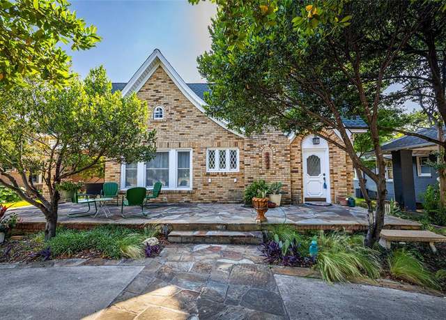 Property at 1936 Forest Park Blvd, Fort Worth, TX 76110, 3 beds, 2 baths