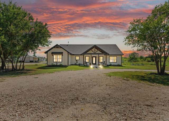 Property at 710 Valek Rd, Ennis, TX 75119, 5 beds, 3 baths