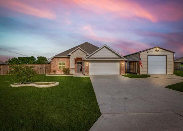 Property at 3123 Gunsmoke Dr, Farmersville, TX 75442, 4 beds, 2 baths