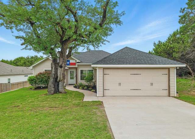 Property at 2607 Austin Dr, Granbury, TX 76048, 3 beds, 2 baths