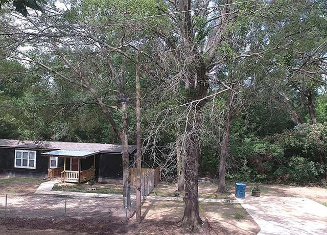 Property at 120 Blue Bird Loop, Gun Barrel City, TX 75156, 3 beds, 2 baths