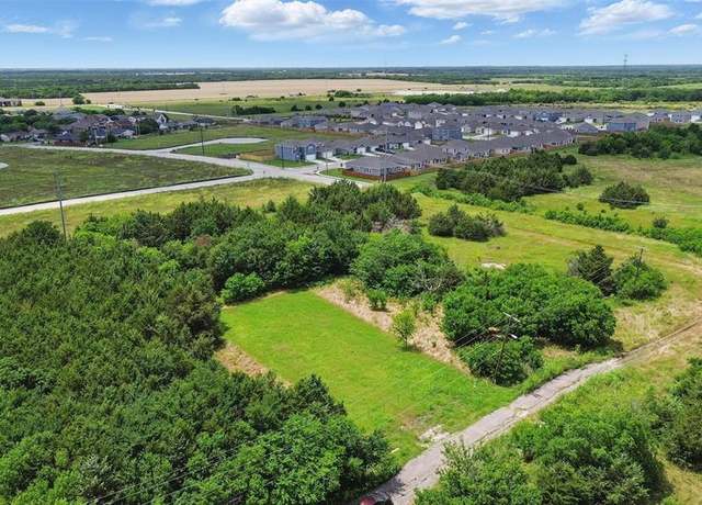 Property at 1814 Utilis St, Greenville, TX 75401