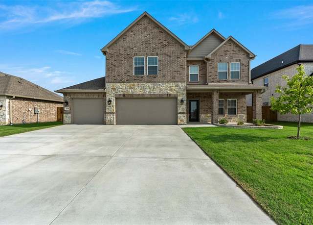 Property at 210 Brent Ln, Greenville, TX 75402, 4 beds, 3.5 baths