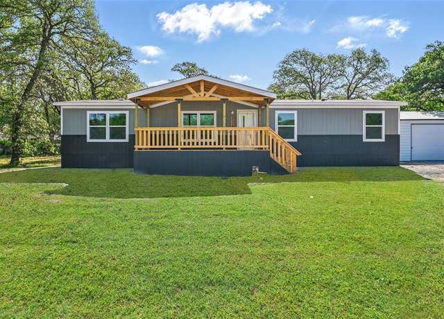 Property at 134 Overland Trl, Azle, TX 76020, 4 beds, 2 baths