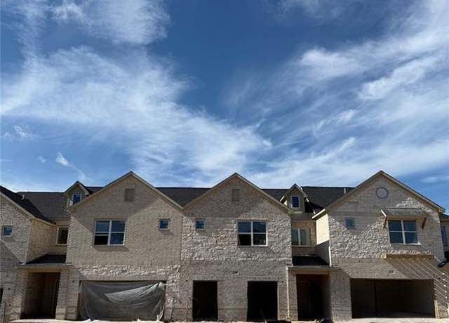 Property at 120 Homes Dr, Grand Prairie, TX 75050, 3 beds, 2.5 baths
