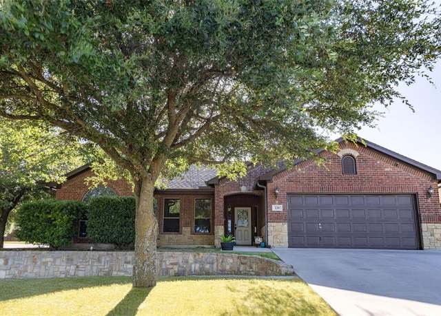 Property at 120 Hummingbird, Weatherford, TX 76088, 3 beds, 2 baths