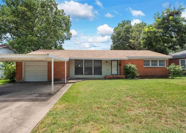Property at 3808 Morrow Ave, Waco, TX 76710, 3 beds, 2 baths