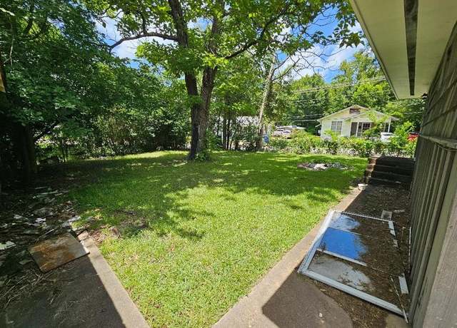 Property at 1123 Sayers St, Lufkin, TX 75904, 3 beds, 2 baths