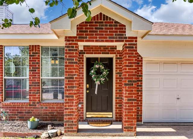 Property at 4817 Marina Del Rd, Fort Worth, TX 76179, 3 beds, 2 baths