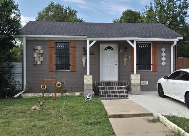 Property at 722 Atlanta St, Fort Worth, TX 76104, 3 beds, 2 baths