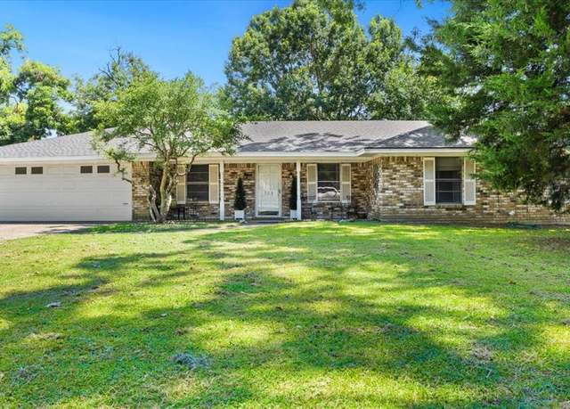 Property at 709 Laura Ave, Corsicana, TX 75110, 3 beds, 2 baths