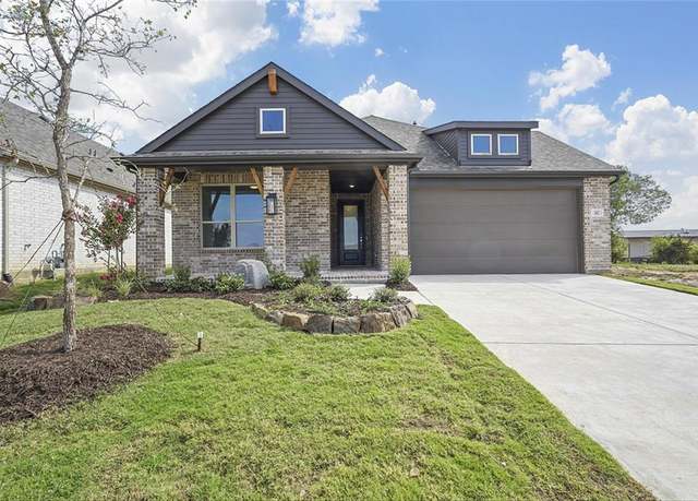 Property at 3603 Hickory St, Sherman, TX 75092, 2 beds, 2 baths