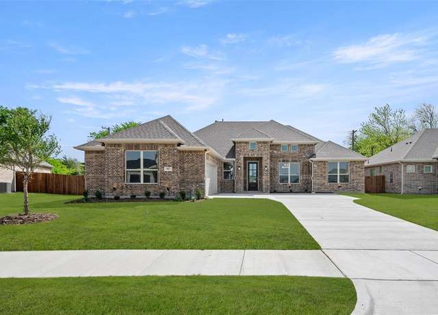 Property at 947 Richard Pittmon Dr, Desoto, TX 75115, 3 beds, 2 baths