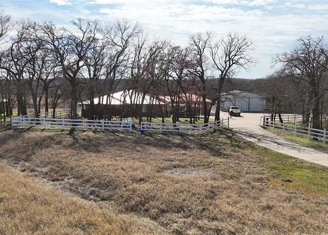 Property at 7401 Briar Rd, Azle, TX 76020, 2 beds, 2 baths