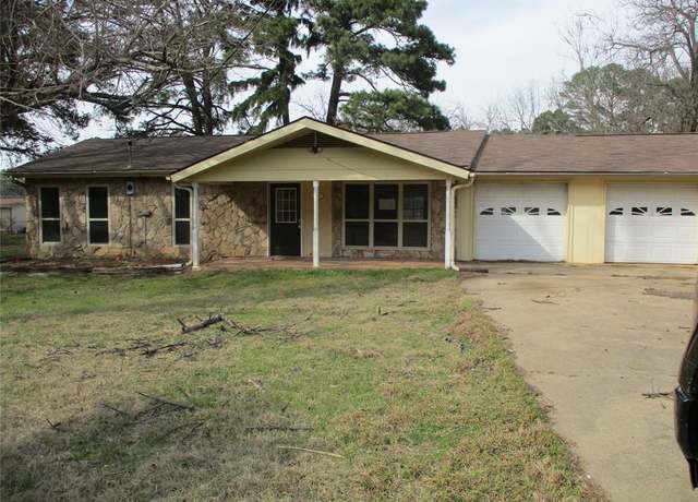 Property at 18016 Lakeview Blvd, Mabank, TX 75156, 3 beds, 1.5 baths