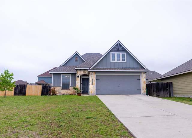 Property at 10800 Kestrel Ct, Waco, TX 76708, 3 beds, 2 baths