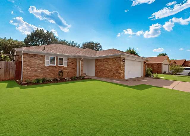 Property at 6617 Whitley Rd, Watauga, TX 76148, 3 beds, 2 baths