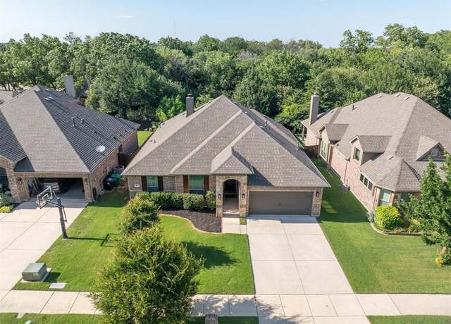 Property at 4005 Winston Dr, Denton, TX 76210, 4 beds, 2 baths