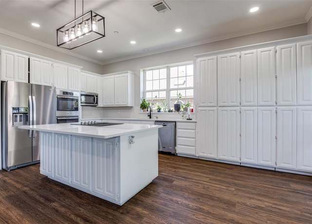 Property at 3001 Oak Springs Dr, Garland, TX 75044, 5 beds, 4 baths