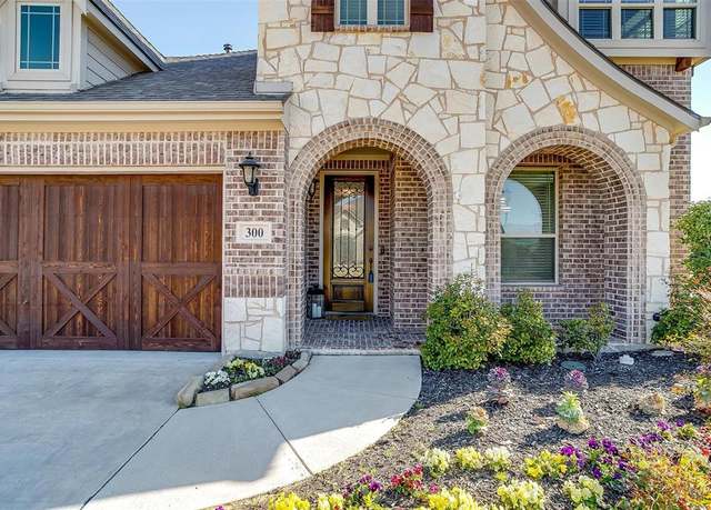 Property at 300 Ben Thomas St, Burleson, TX 76028, 4 beds, 2.5 baths