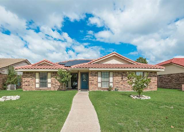 Property at 2711 Eagle Pass, Mesquite, TX 75150, 3 beds, 2 baths