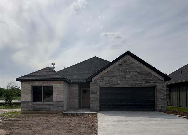 Property at 701 N College St, West, TX 76691, 3 beds, 2 baths