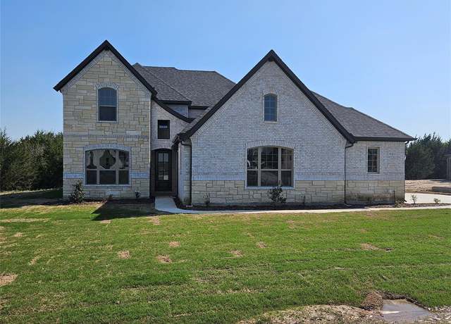 Property at 327 Magnolia Ct, Trenton, TX 75490, 5 beds, 4 baths