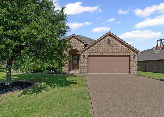 Property at 108 Cold Track Dr, Willow Park, TX 76008, 4 beds, 2 baths