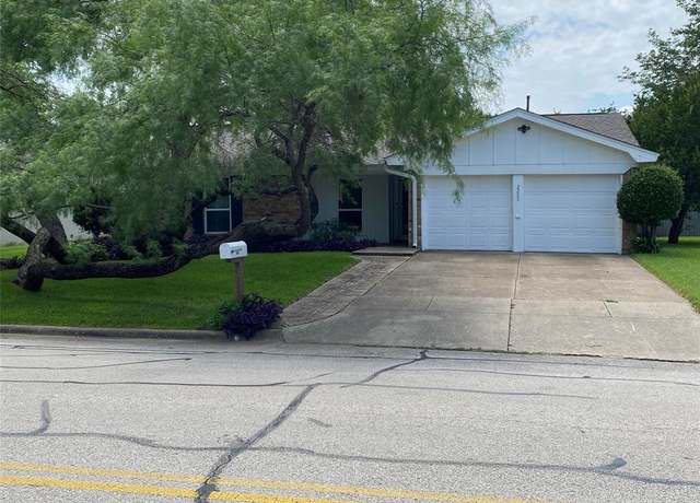 Property at 2225 Shady Brook Dr, Bedford, TX 76021, 3 beds, 2 baths