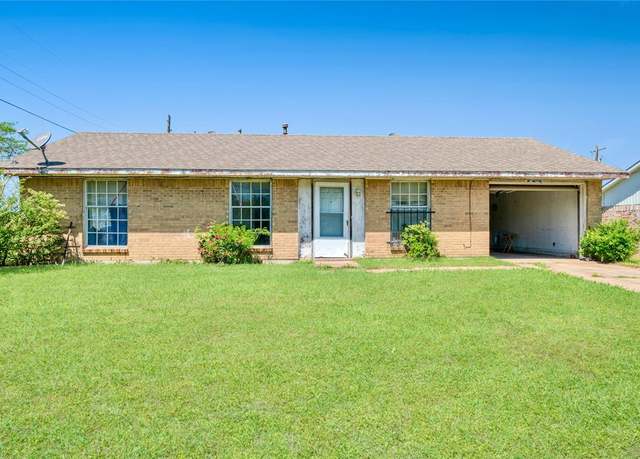 Property at 2114 Sunset Dr, Brookston, TX 75421, 3 beds, 1.5 baths