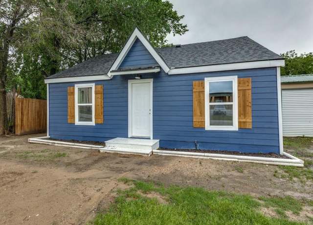 Property at 707 W Lamar St, Alvord, TX 76225, 2 beds, 1 bath
