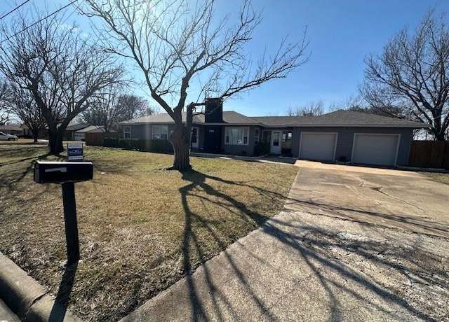 Property at 1516 E Peyton St, Sherman, TX 75090, 3 beds, 1 bath