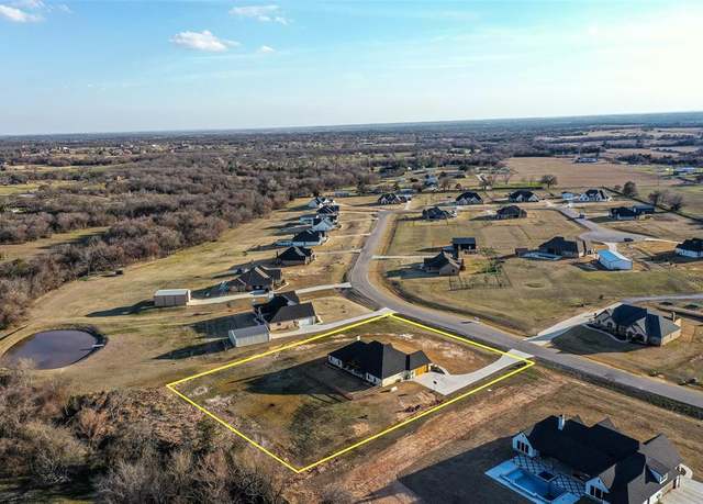 Property at 157 Proctor Ln, Decatur, TX 76234, 4 beds, 3 baths