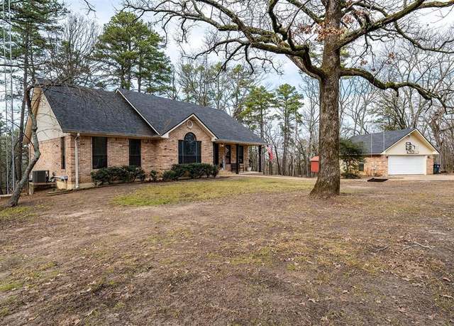 Property at 19261 County Road 445, Lindale, TX 75771, 5 beds, 3 baths