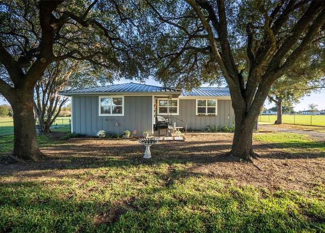 Property at 344 Hcr 1361, Hillsboro, TX 76645, 3 beds, 2 baths