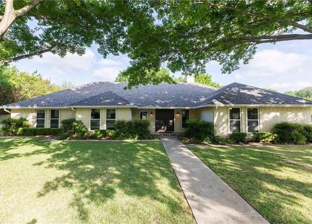 Property at 5721 Ledgestone Dr, Fort Worth, TX 76132, 4 beds, 3 baths