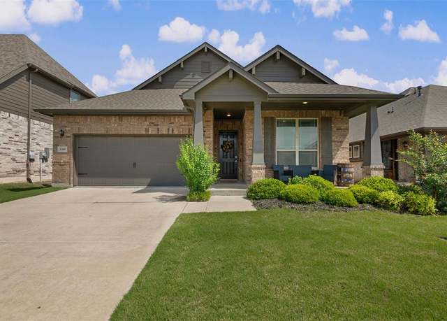 Property at 1305 Saddle Ridge Dr, Aubrey, TX 76227, 4 beds, 2 baths