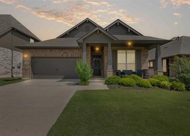 Property at 1305 Saddle Ridge Dr, Aubrey, TX 76227, 4 beds, 2 baths
