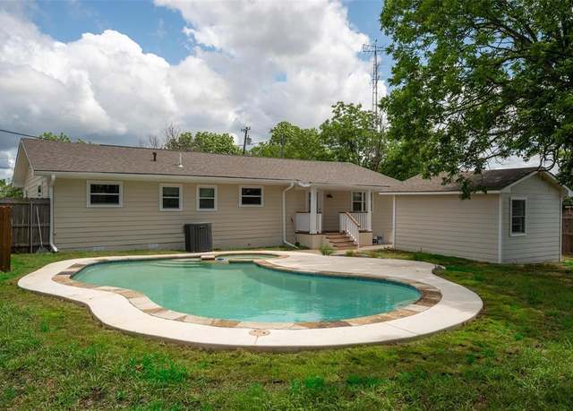 Property at 2513 First St, Caddo Mills, TX 75135, 3 beds, 2.5 baths